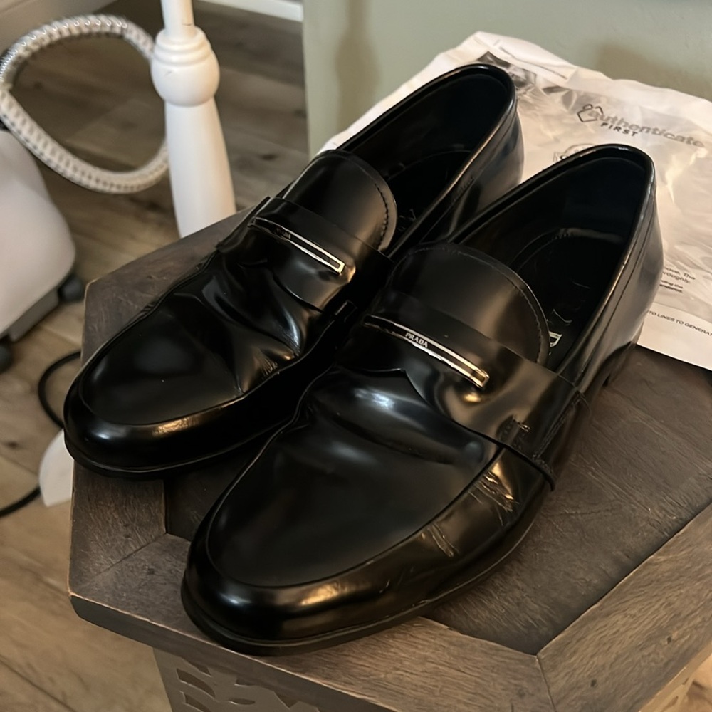 🛑 1 hour sale. Prada Men's Black Leather Loafers, size 7.5 - Picture 6 of 13